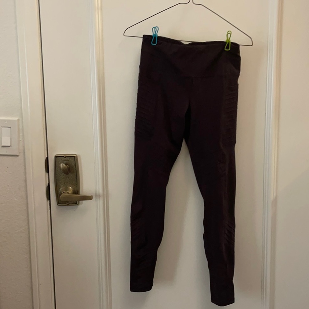 Purple leggings